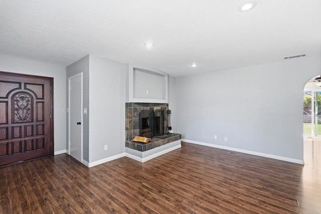 1736 San Pasqual Valley Road, Escondido, CA 92027
