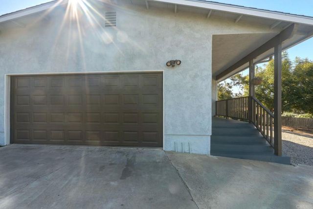 1736 San Pasqual Valley Road, Escondido, CA 92027