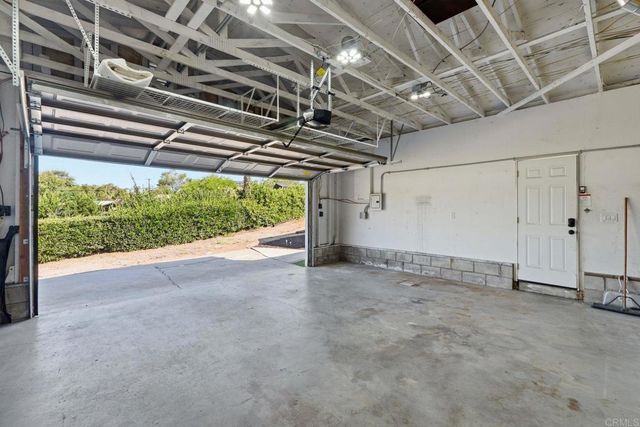 1736 San Pasqual Valley Road, Escondido, CA 92027