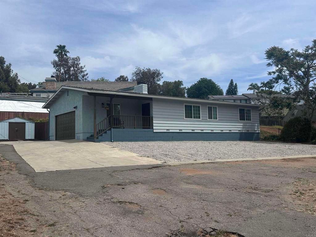 1736 San Pasqual Valley Road, Escondido, CA 92027