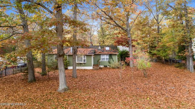 216 Lenape Trail, Jackson, NJ 08527