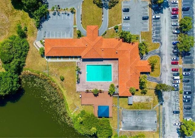 4174 Inverrary Drive 103, Lauderhill, FL 33319