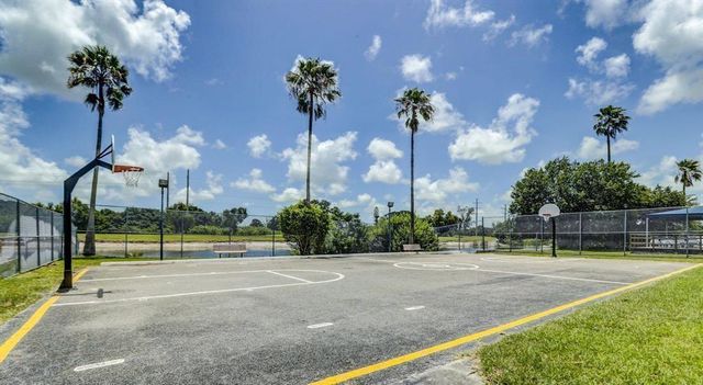 4174 Inverrary Drive 103, Lauderhill, FL 33319