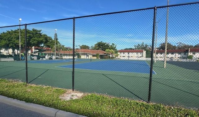 4174 Inverrary Drive 103, Lauderhill, FL 33319