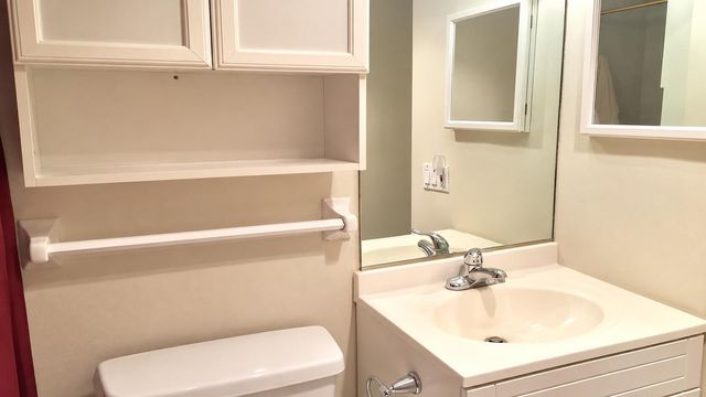 4174 Inverrary Drive 103, Lauderhill, FL 33319