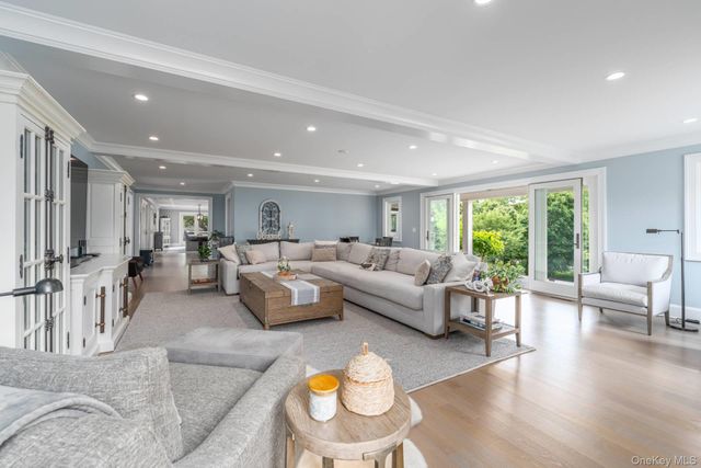 12950 Oregon Road, Cutchogue, NY 11935