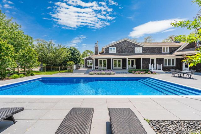 12950 Oregon Road, Cutchogue, NY 11935
