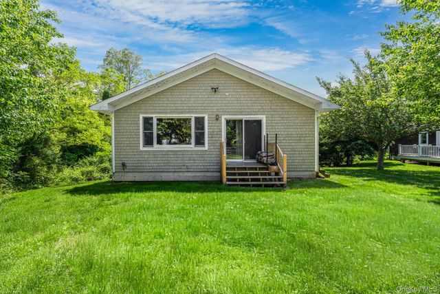 12950 Oregon Road, Cutchogue, NY 11935