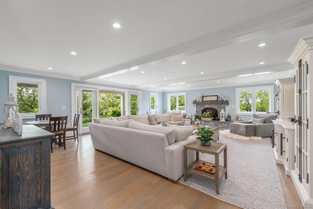 12950 Oregon Road, Cutchogue, NY 11935