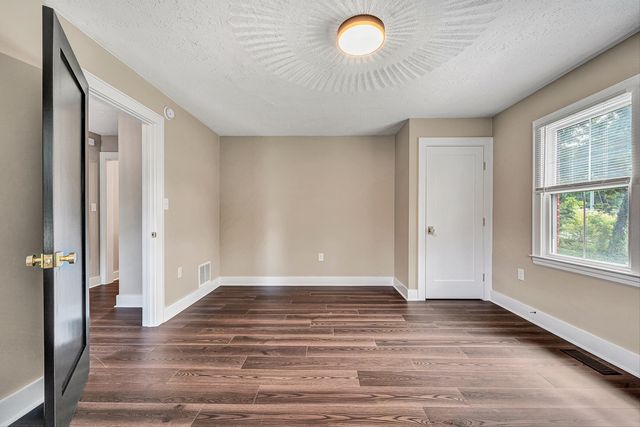 606 N Broad ST, Salem, VA 24153