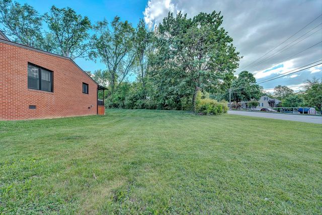 606 N Broad ST, Salem, VA 24153