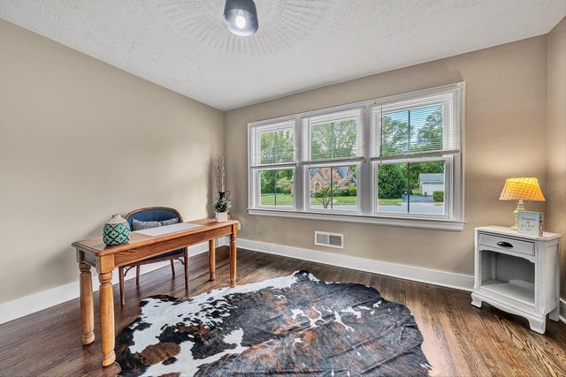 606 N Broad ST, Salem, VA 24153