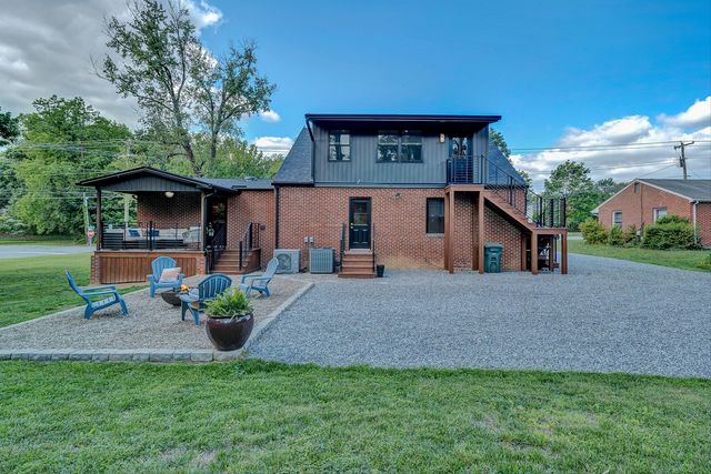 606 N Broad ST, Salem, VA 24153