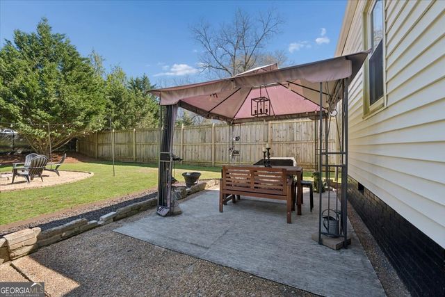 5132 Hartsook Drive NE, Covington, GA 30014