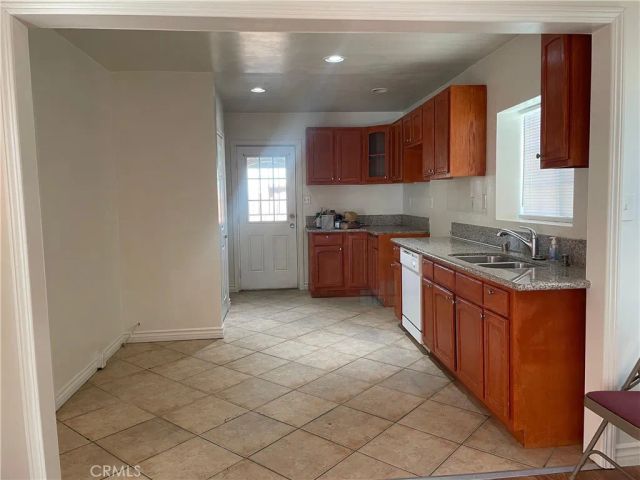 44624 Cedar Avenue, Lancaster, CA 93534