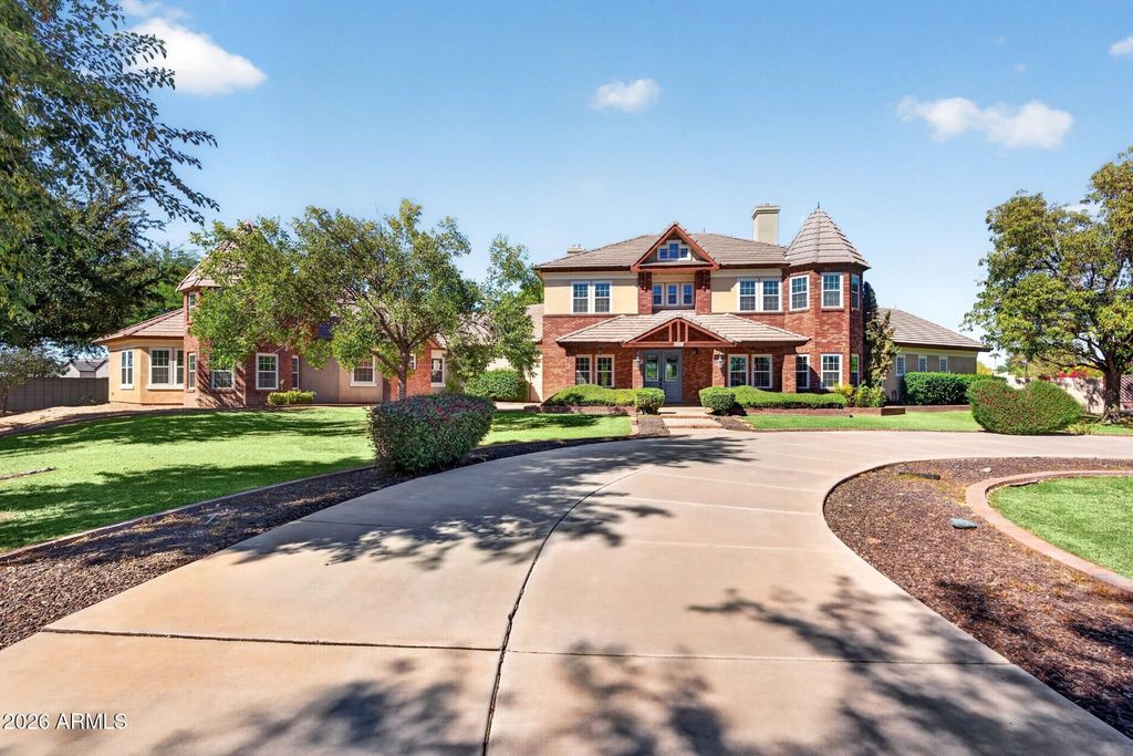 2542 E SCORPIO Place, Chandler, AZ 85249 — exterior