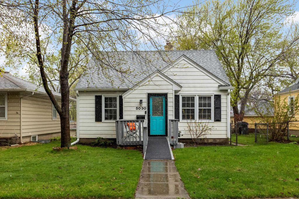 5030 6th Street NE, Columbia Heights, MN 55421