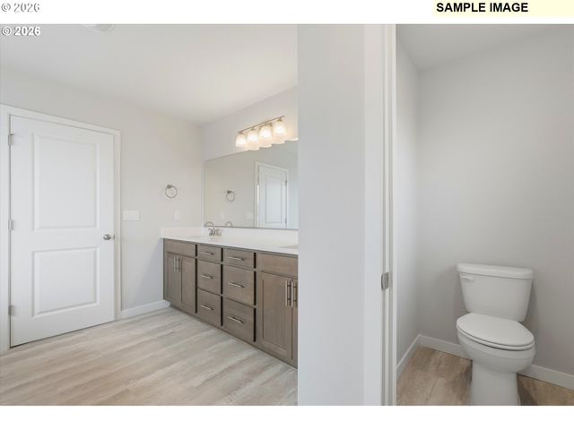 Cleveland St, Carlton, OR 97111