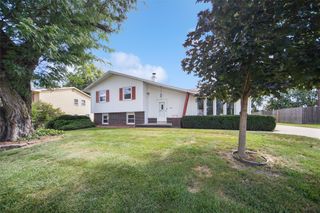 4237 62nd Street, Urbandale, IA 50322