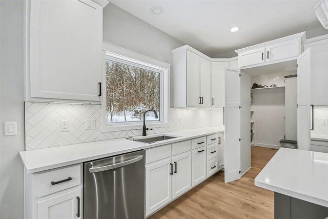 7229 Owen Hills Lane, Kalamazoo, MI 49009