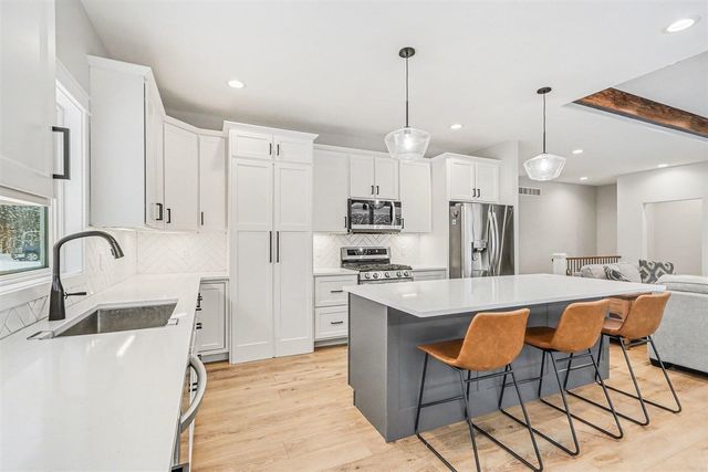 7229 Owen Hills Lane, Kalamazoo, MI 49009