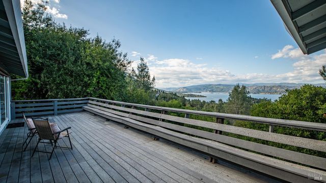 9800 El Dorado Way, Kelseyville, CA 95451