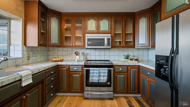9800 El Dorado Way, Kelseyville, CA 95451