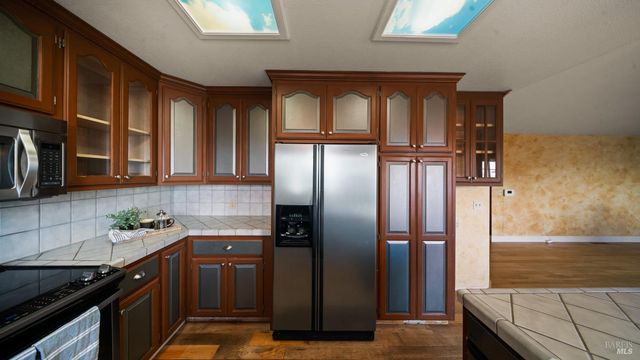 9800 El Dorado Way, Kelseyville, CA 95451