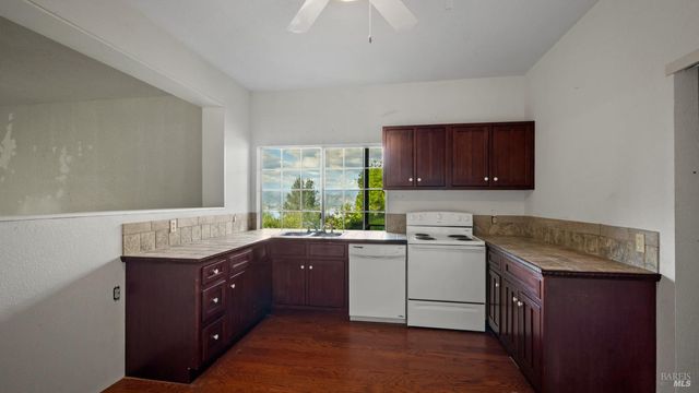 9800 El Dorado Way, Kelseyville, CA 95451
