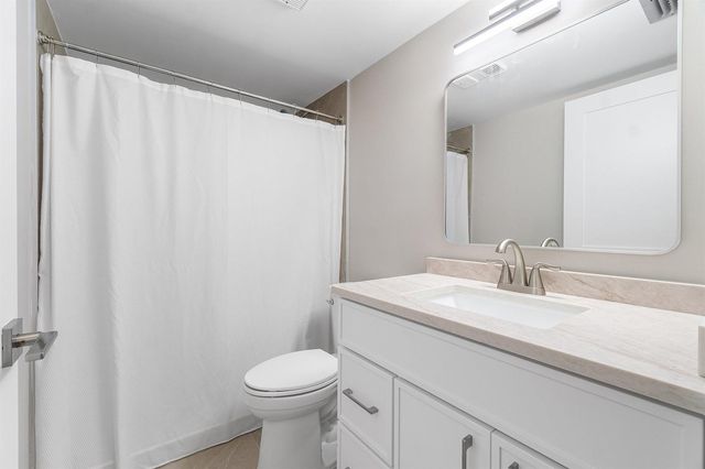 2905 SW 22nd Avenue 202, Delray Beach, FL 33445