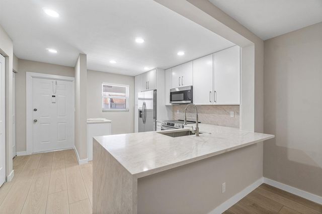 2905 SW 22nd Avenue 202, Delray Beach, FL 33445