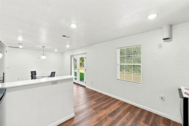211 Estelle Circle, Texas City, TX 77591