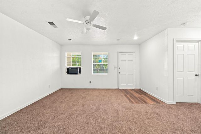 211 Estelle Circle, Texas City, TX 77591