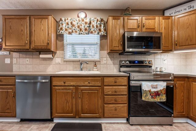 6553 Weston Circle E, Dublin, OH 43016