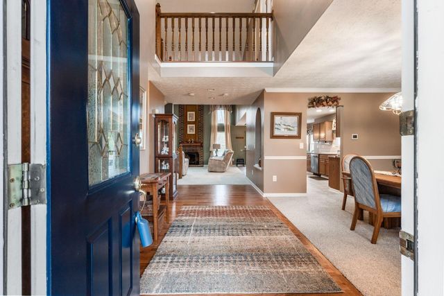 6553 Weston Circle E, Dublin, OH 43016