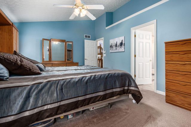 6553 Weston Circle E, Dublin, OH 43016