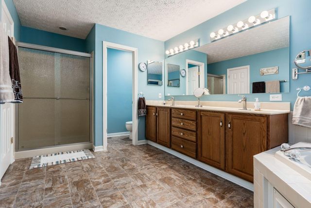 6553 Weston Circle E, Dublin, OH 43016