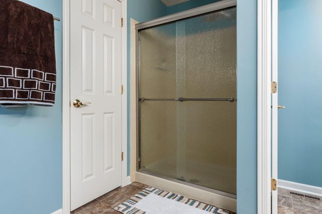 6553 Weston Circle E, Dublin, OH 43016