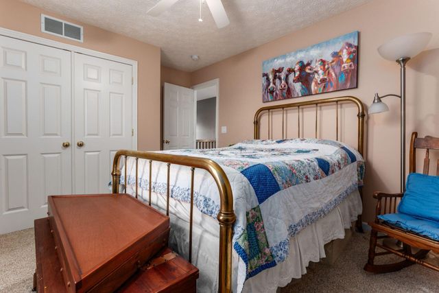 6553 Weston Circle E, Dublin, OH 43016