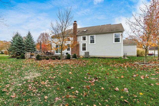 6553 Weston Circle E, Dublin, OH 43016