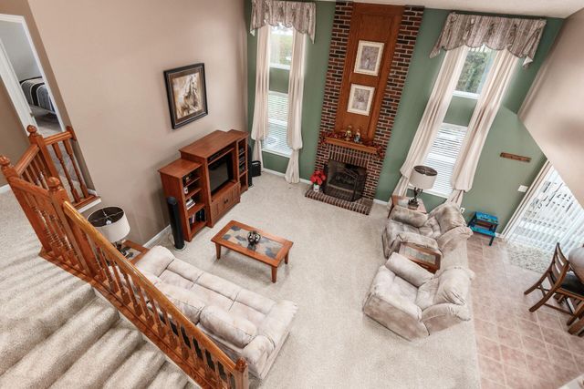 6553 Weston Circle E, Dublin, OH 43016