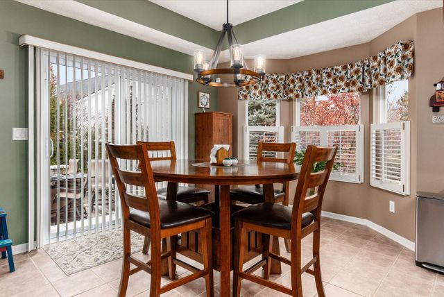 6553 Weston Circle E, Dublin, OH 43016