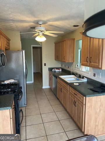 333 Royal Crescent Way, Stockbridge, GA 30281