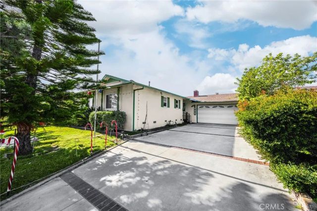 10947 Groveland Avenue, Whittier, CA 90603