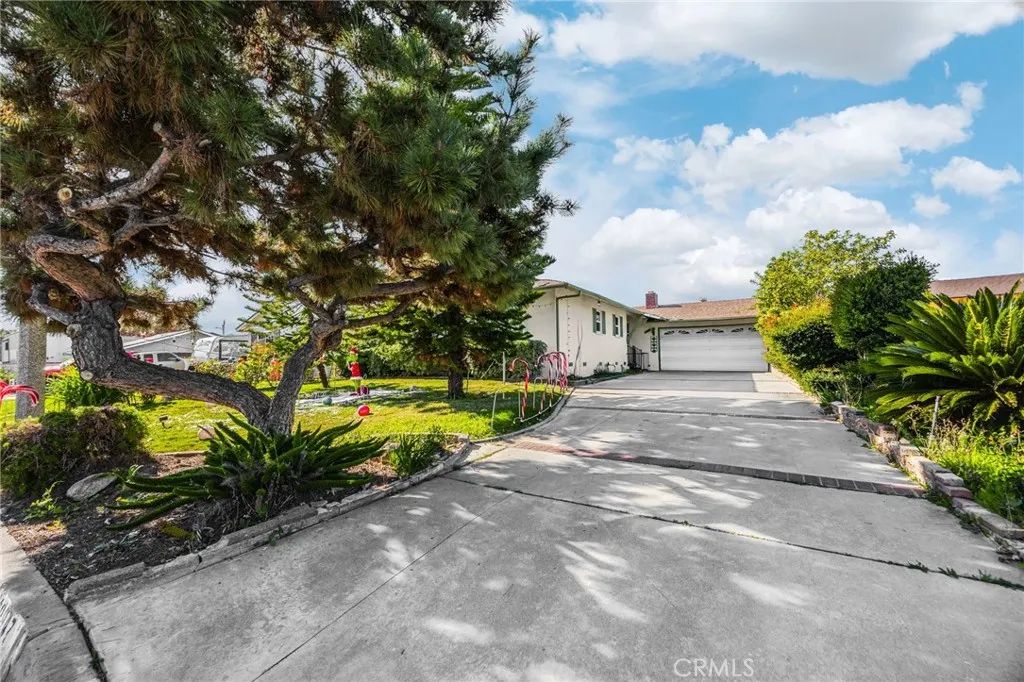 10947 Groveland Avenue, Whittier, CA 90603