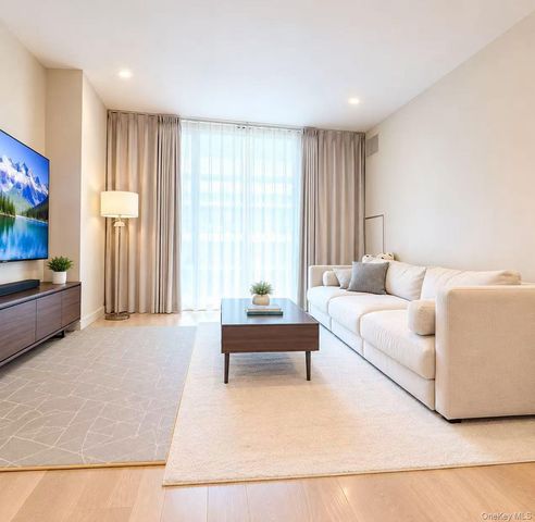 131-01 40th Road PH3D, Flushing, NY 11354