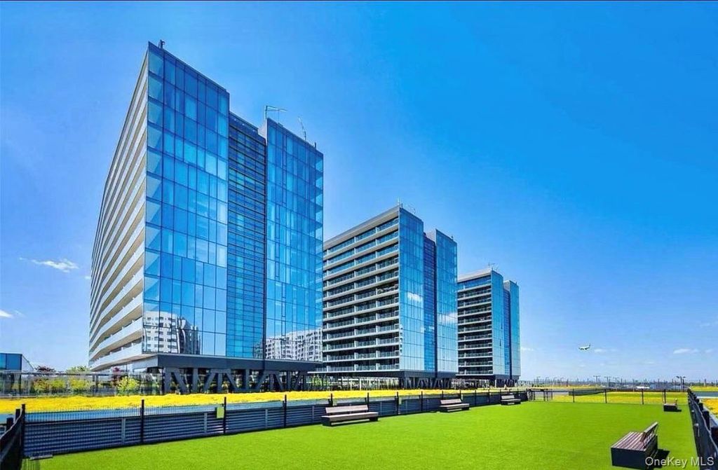 131-01 40th Road PH3D, Flushing, NY 11354 — exterior