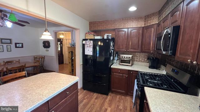 723 KETTLE RUN RD, Marlton, NJ 08053