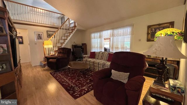 723 KETTLE RUN RD, Marlton, NJ 08053