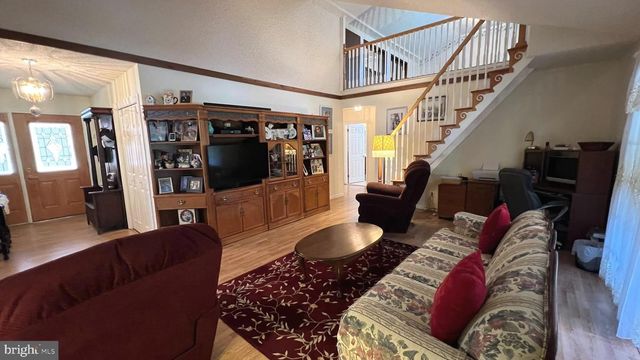 723 KETTLE RUN RD, Marlton, NJ 08053